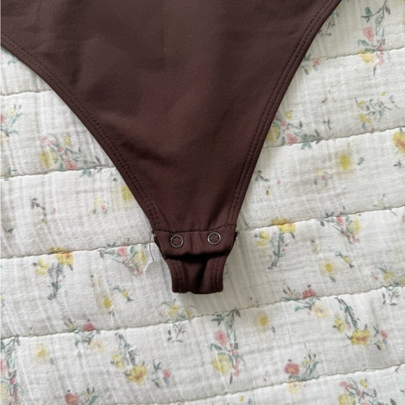 Aritzia Babaton Bodysuit Tank - Picture 5 of 6